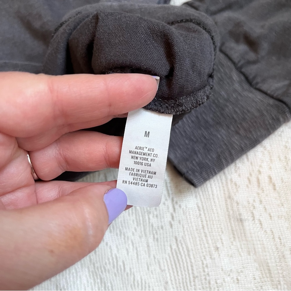 Aerie distressed Happy smiley crop long sleeve tee - Picture 5 of 9